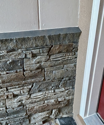 Qualität Modern WPC PU Stone Wall Panel Waterproof Fireproof Indoor Decoration Fabrik