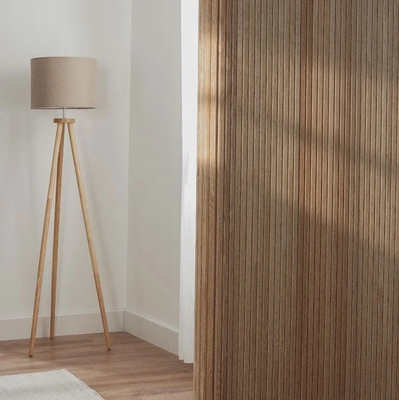 Kwaliteit WPC Wood Grille Wall Panel Moisture-Proof Sound-Absorbing 160x25cm fabriek