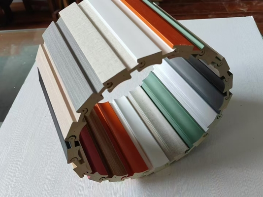 Qualität Customizable WPC Wall Panels Eco-Friendly Modern Design Fabrik