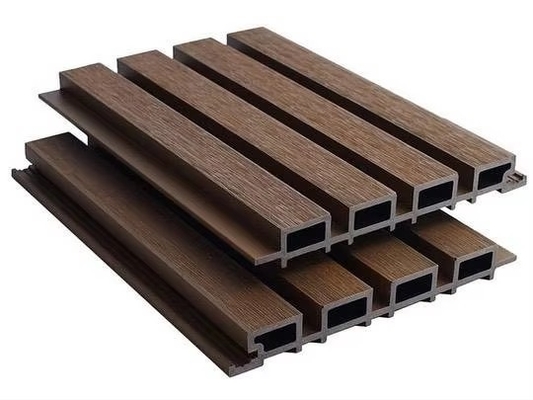 Calidad Fireproof WPC Wall Panel for Outdoor Commercial Cladding fábrica