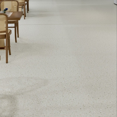 Qualität Waterproof SPC Flooring 4mm-7mm Thickness Click Lock Installation Fabrik