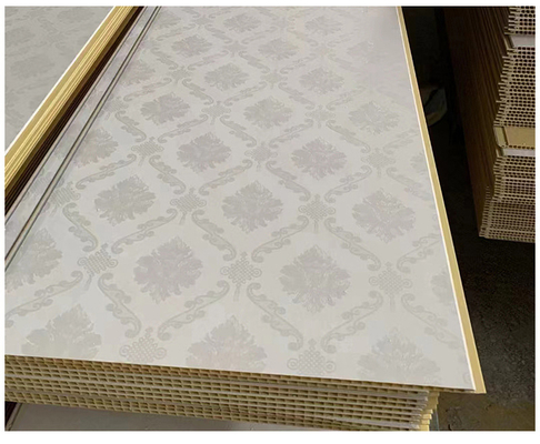 Qualität Modern PVC Ceiling Panel Waterproof Fireproof 3D Surface Fabrik
